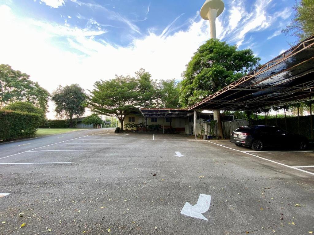 Ruen Maihom Riverside Cottage Kanchanaburi Exterior foto
