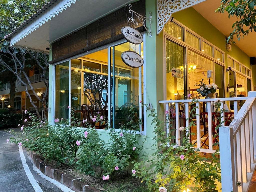 Ruen Maihom Riverside Cottage Kanchanaburi Exterior foto