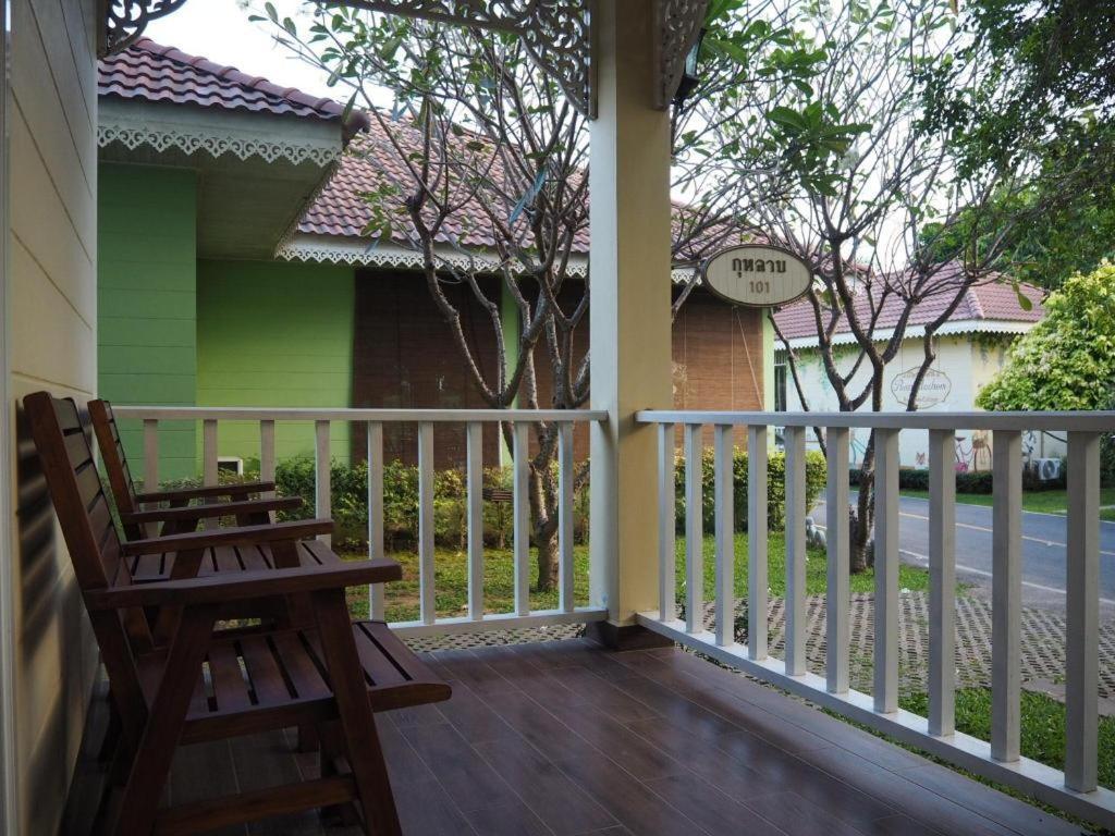 Ruen Maihom Riverside Cottage Kanchanaburi Exterior foto