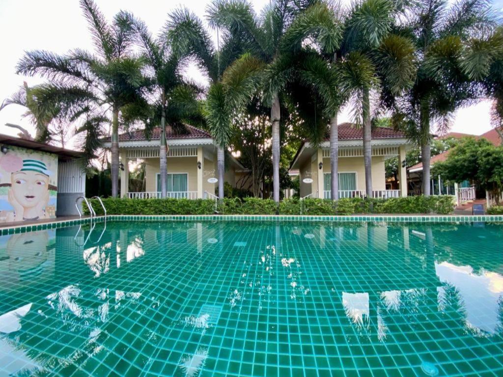 Ruen Maihom Riverside Cottage Kanchanaburi Exterior foto